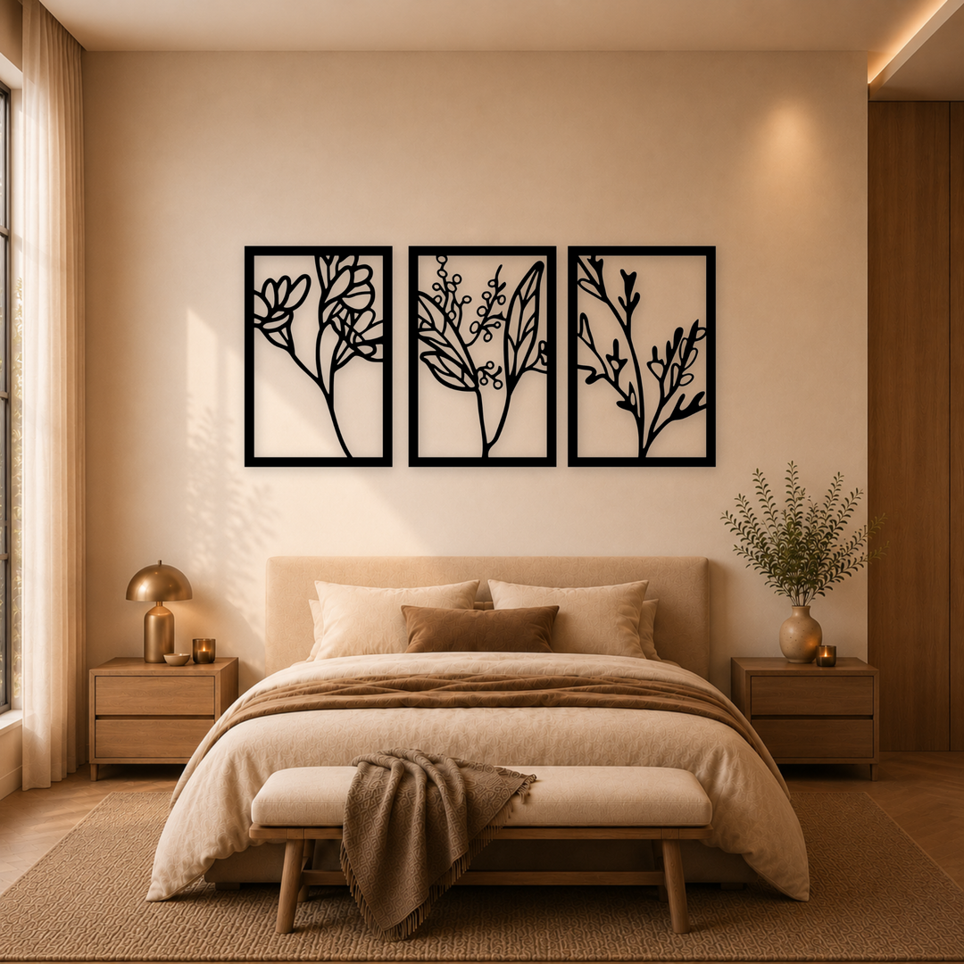 3-delige zwarte houten botanische takken wanddecoratie boven bed in warme slaapkamer