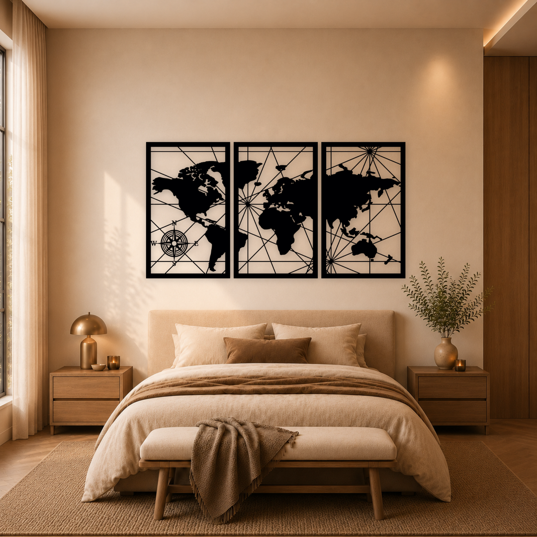 3-delige zwarte houten wereldkaart wanddecoratie boven bed in warme slaapkamer